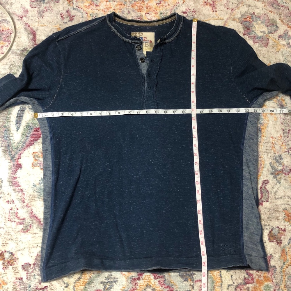 32 Bar Blues Men’s Henley, Large - Picture 10 of 10